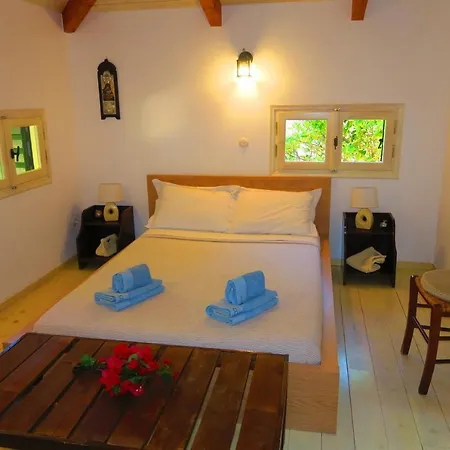Renard Bleu Homes Holiday home Vasilikos (Zakynthos)