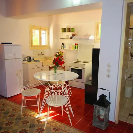 Renard Bleu Homes * Vasilikí